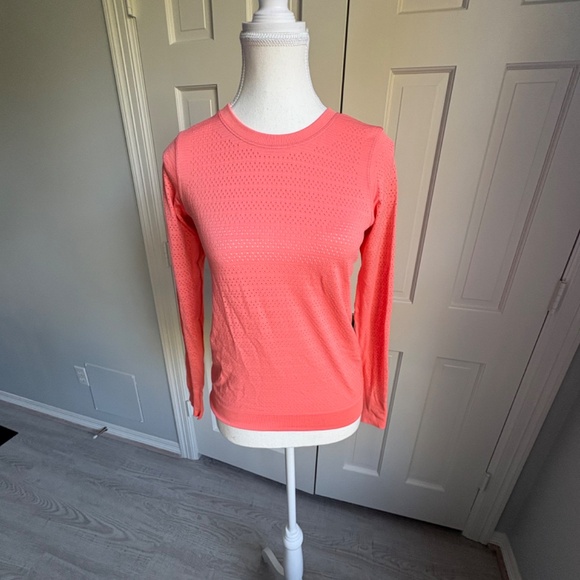 Lululemon Breeze By Long sleeve, 4 - Picture 3 of 5